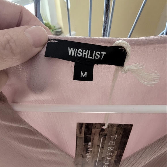 A blousy jumpsuit fully lined (except sleeves). - Picture 2 of 5